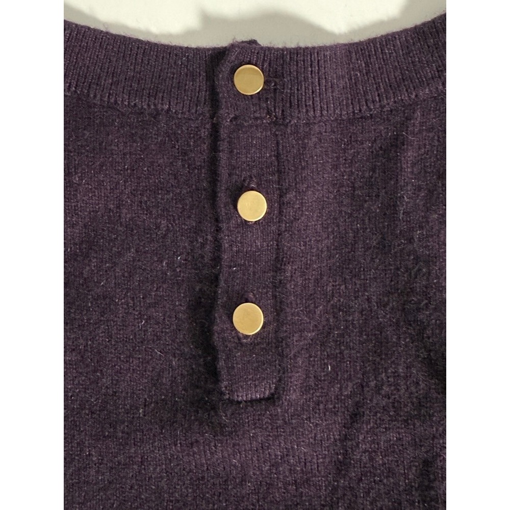 Club Monaco Plum Purple 100% Cashmere Bell Sleeve Button Back Sweater Womens Med - Picture 3 of 10